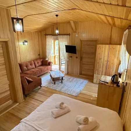 מלון Tahtali Gol Evleri