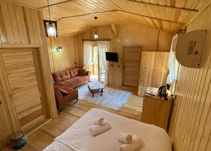 Otel Tahtalı Göl Evleri