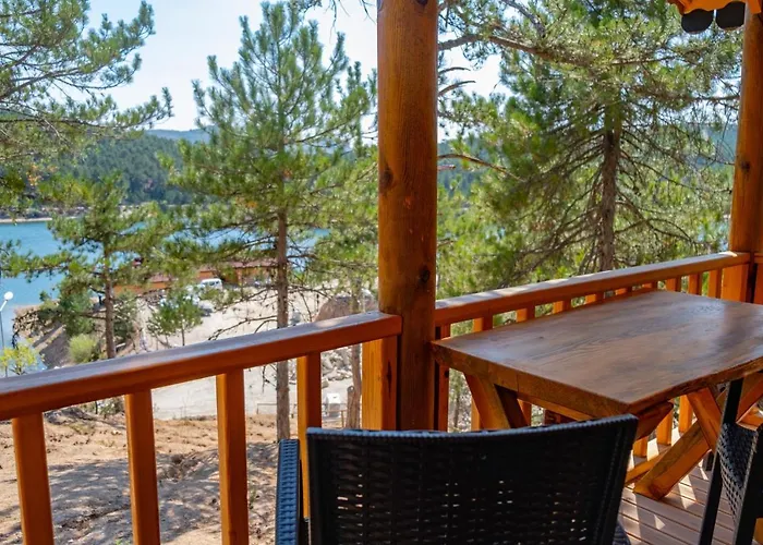 Tahtalı Göl Evleri * Emet